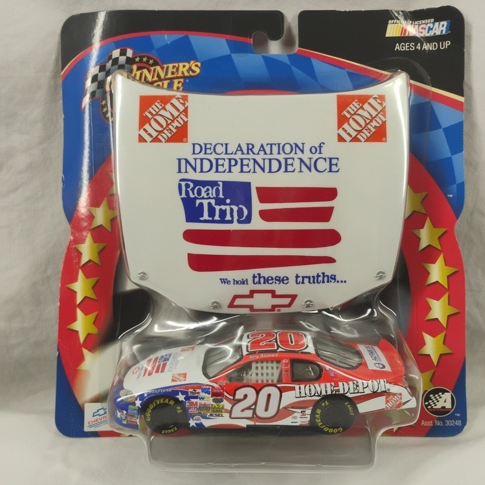 Tony Stewart Declaration‎ of Independence 1:43 Scale Winners Circle Race Hood